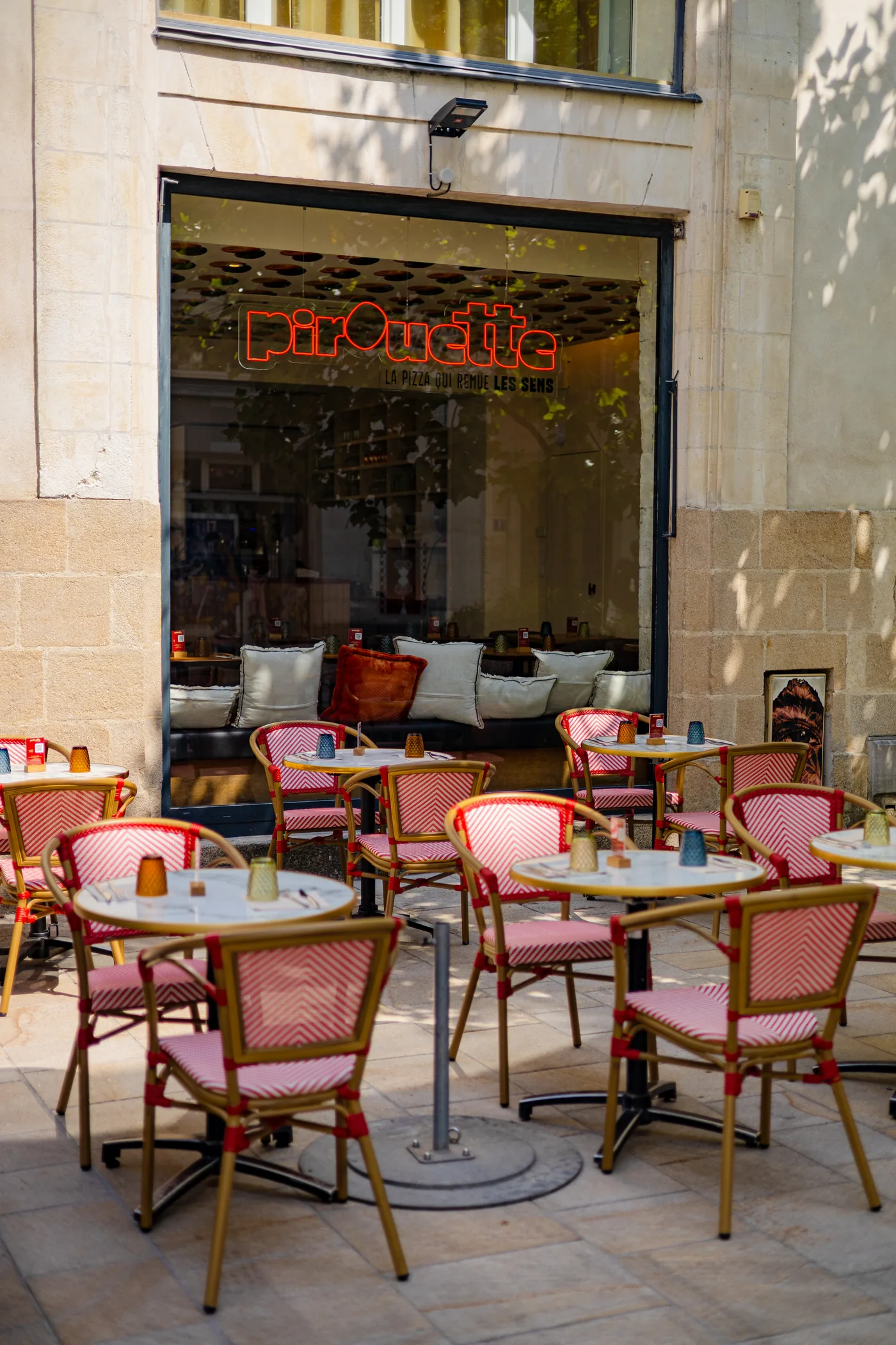 Façade Pirouette — terrasse Place Royale, Nantes